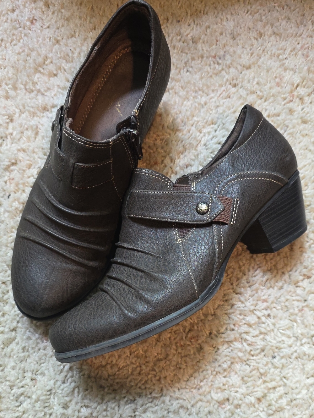 Natural Soul Brown Textured Low Block Heel Slip-On Size 7